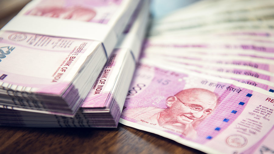 https://www.india-briefing.com/news/wp-content/uploads/2023/05/India-INR-2000-currency-withdrawal-2023.jpg